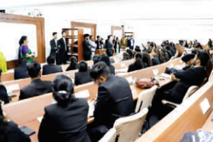 Lloyd School of Law, Greater Noida campus photo 4