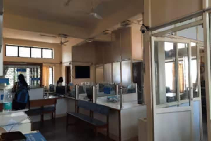 KLE Ayurveda Medical College, Chikodi campus photo 3