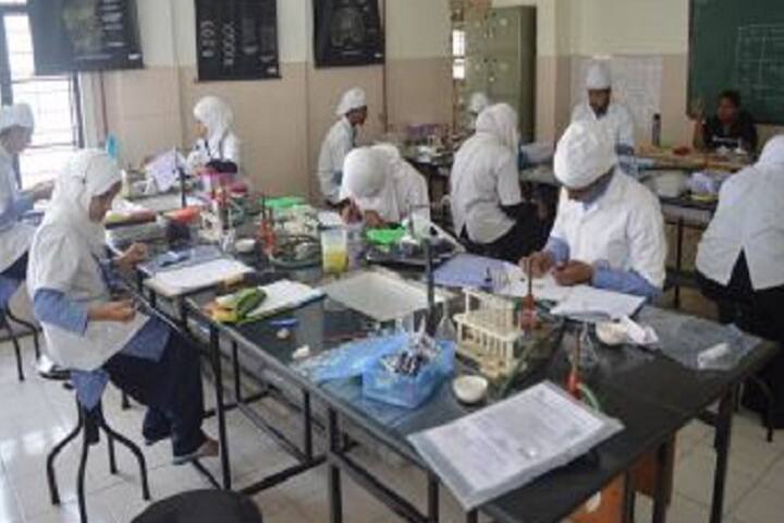 MCE Society's Institute of Pharmacy, Pune campus photo 6