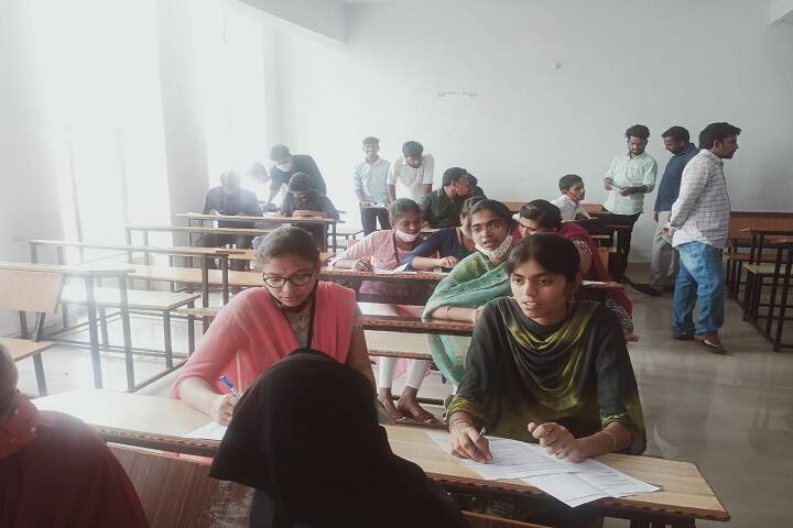 MAX Institute of Pharmaceutical Science, Velugumatla campus photo 6