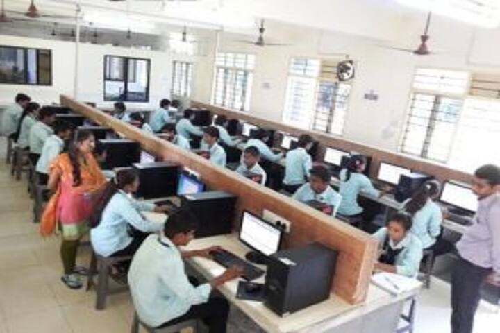 Shree Dhanvantary College of Engineering and Technology, Surat campus photo 6