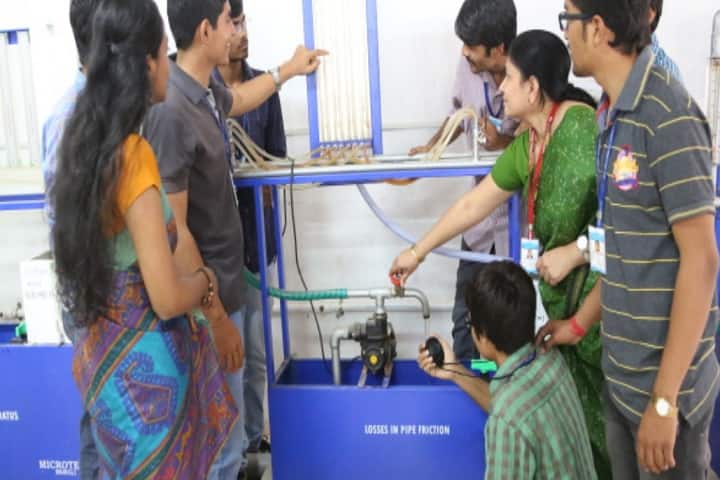 SAL College of Engineering, Ahmedabad campus photo 6