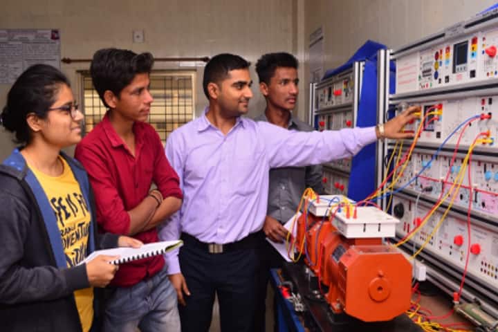 Shree Swaminarayan Institute of Technology, Bhat campus photo 3