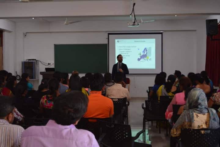 KLE Society's Law College, Bangalore campus photo 2