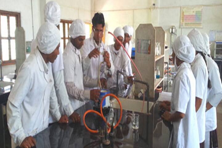 Mahila Utkarsh Pratisthan's College of Pharmacy, Washim campus photo 3