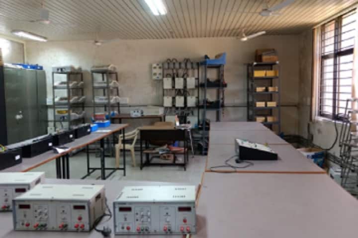 Government Polytechnic, Godhra campus photo 6