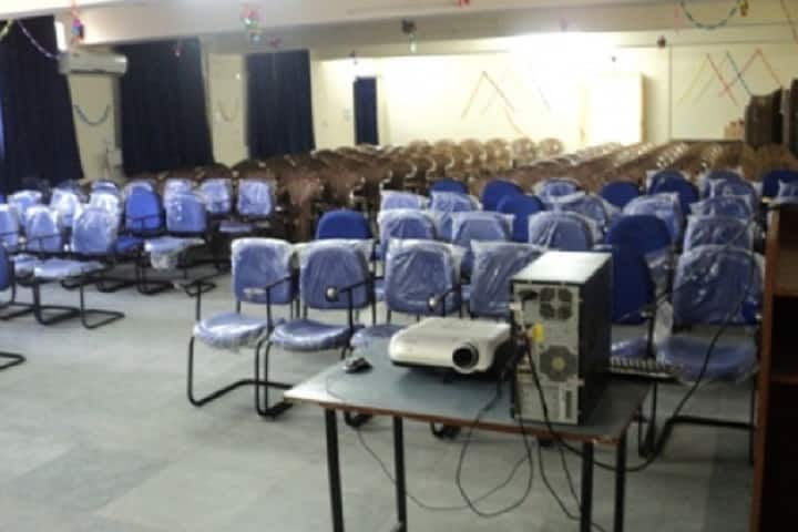 Guru Ramdas Khalsa Institute of Science and Technology Pharmacy, Jabalpur campus photo 2