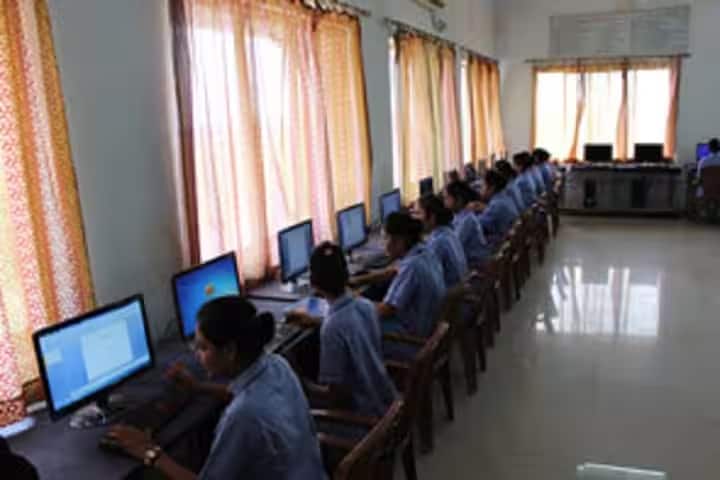 Godavari Foundation's Godavari College of Nursing, Jalgaon campus photo 4