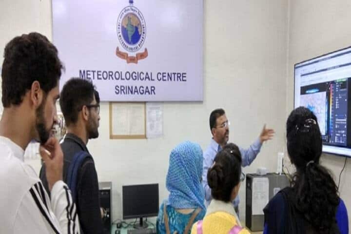Government College of Nursing, Government Medical College, Srinagar campus photo 5