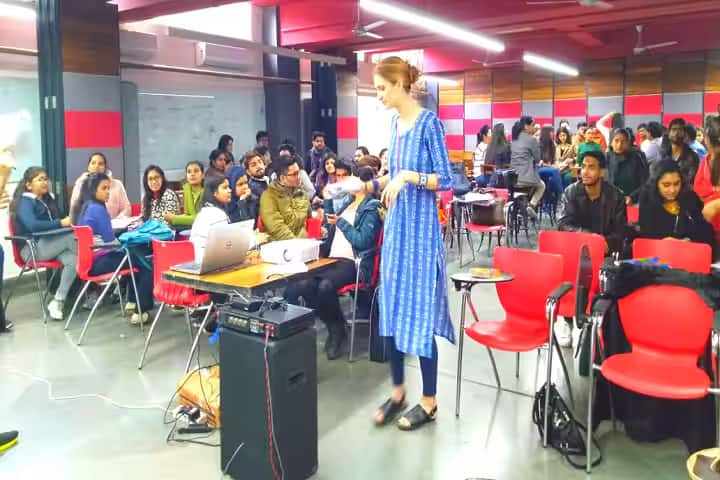 IVS School of Design, Preet Vihar, New Delhi campus photo 3