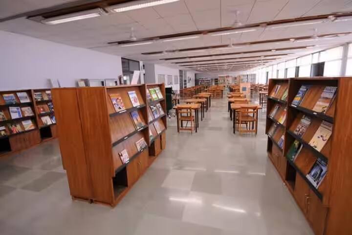 School of Law, Pandit Deendayal Energy University, Gandhinagar campus photo 3