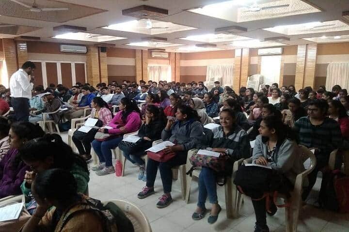 BRCM College of Business Administration, Surat campus photo 5