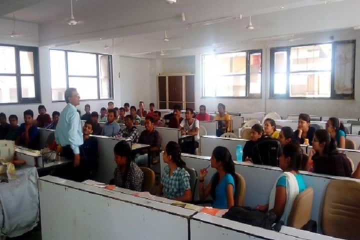 VVP Engineering College, Rajkot campus photo 5