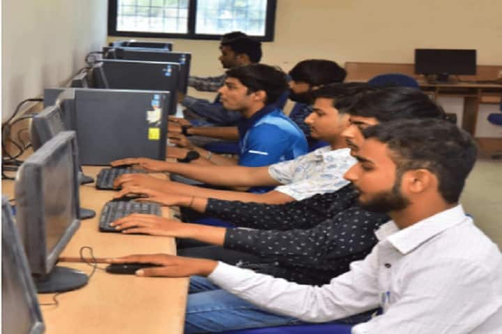 Shree Kankeshwari Deviji Institute of Technology, Jamnagar campus photo 4