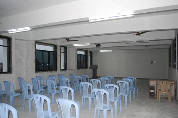Shree ML Kakadiya MCA Mahila College, Amreli campus photo 5