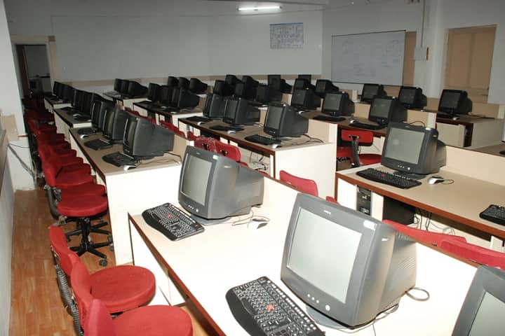 PD Pandya Institute of Computer Application, Ahmedabad campus photo 3