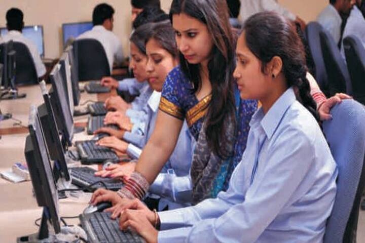 Universal Institute of Nursing, Mohali campus photo 4