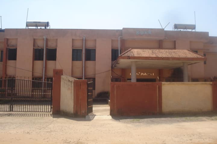 Shaheed Gundadhur College of Agriculture and Research Station, Jagdalpur campus photo 3
