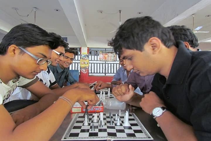 LJ College of Computer Application, Ahmedabad campus photo 4