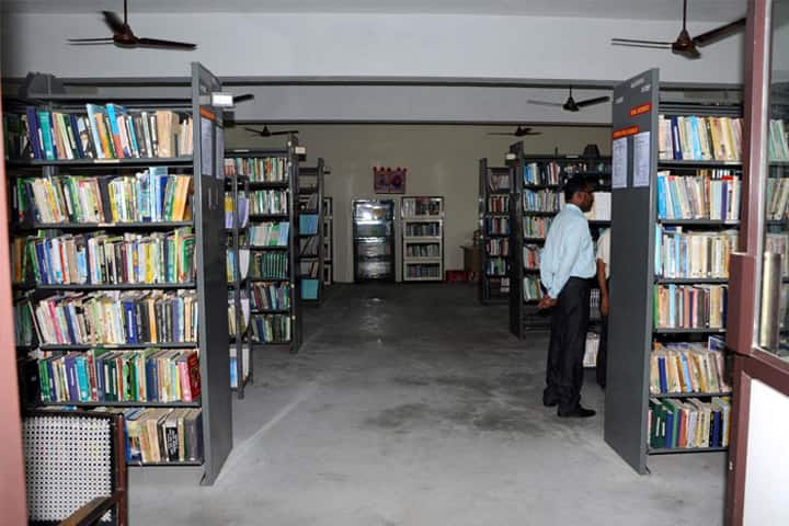 Adhiparasakthi Agricultural College, Vellore campus photo 5