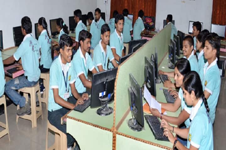 Kai Yashodabai Dagadu Saraf Charitable Trust's College of Pharmacy, Bhusawal campus photo 5