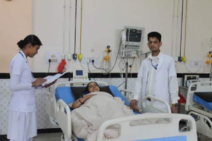 Varun Arjun School of Nursing, Shahjahanpur campus photo 4