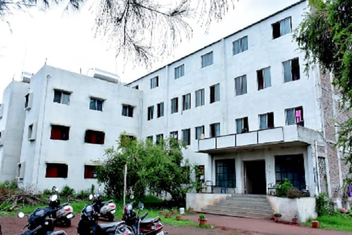 Phaltan Education Society's College of Agriculture, Phaltan campus photo 4