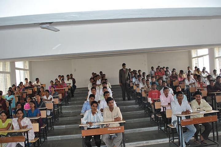 Loknete Mohanrao Kadam College of Agriculture, Hingangaon campus photo 2