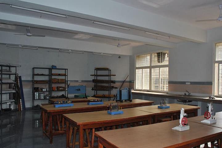 Loknete Mohanrao Kadam College of Agriculture, Hingangaon campus photo 5