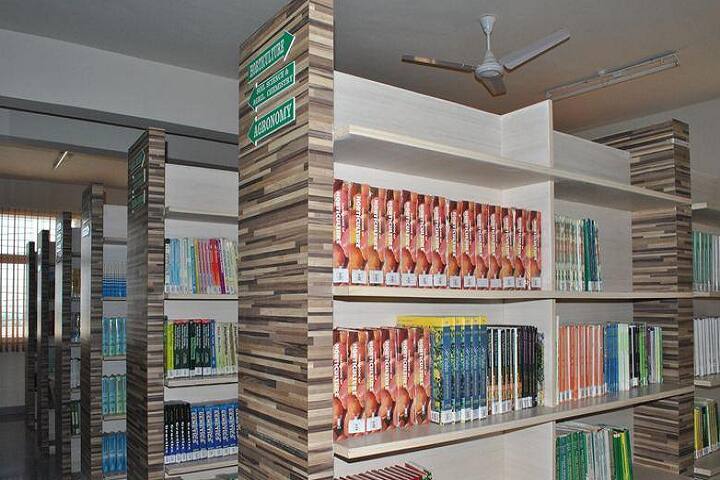 Loknete Mohanrao Kadam College of Agriculture, Hingangaon campus photo 6