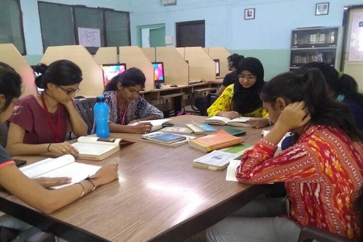 SNDT College of Home Science, Pune campus photo 6
