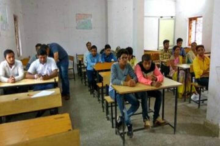 Moulana Abul Kalam Azad College of Pharmacy, Raipur campus photo 3