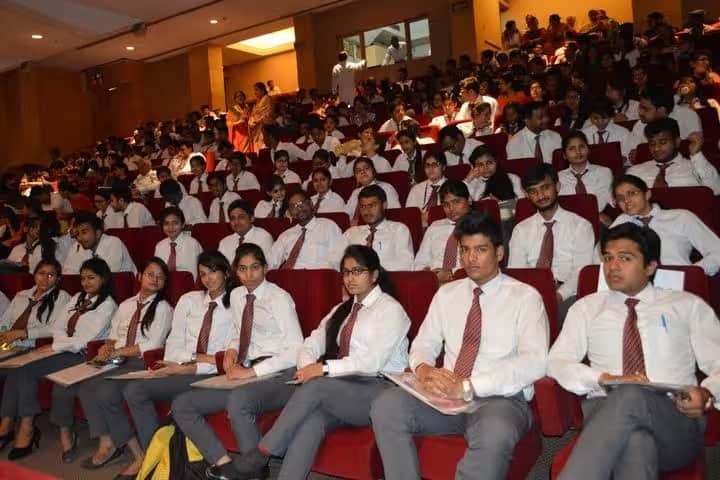 Jaipuria Institute of Management, Ghaziabad campus photo 2