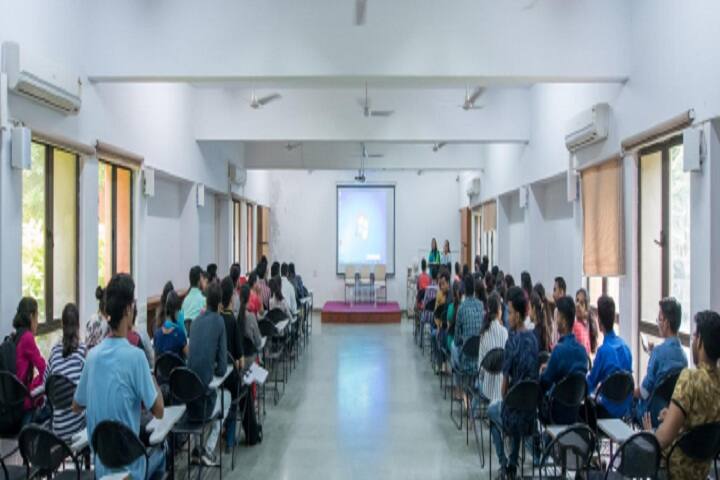 Chimanbhai Patel Post Graduate Institute of Computer Applications, Ahmedabad campus photo 5