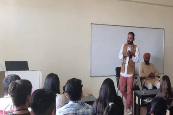 University School of Business, Chandigarh University, Chandigarh campus photo 5
