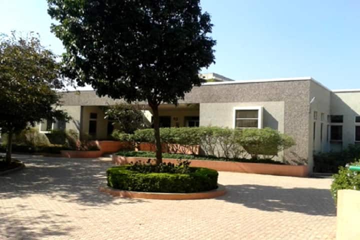 Lokseva Pratishthan's Lokseva College of Pharmacy, Pune campus photo 3