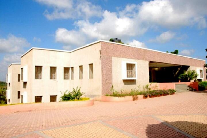Lokseva Pratishthan's Lokseva College of Pharmacy, Pune campus photo 5