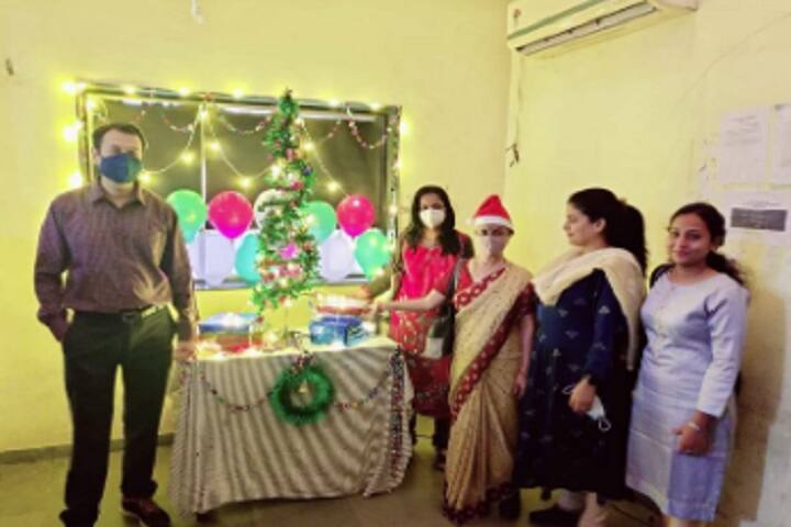 CD Pachchigar Homoeopathic Medical College, Surat campus photo 6