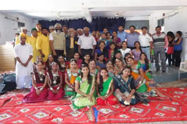 Shri BK Patel Arts and Smt LM Patel Commerce College, Vadodara campus photo 5