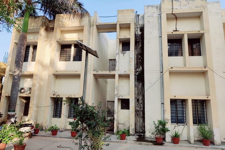 State Dr Brij kishore Homoeopathic Medical College and Hospital, Faizabad campus photo 2