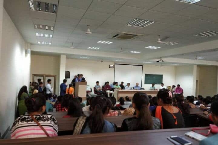 AMC MET Nursing College, Ahmedabad campus photo 3
