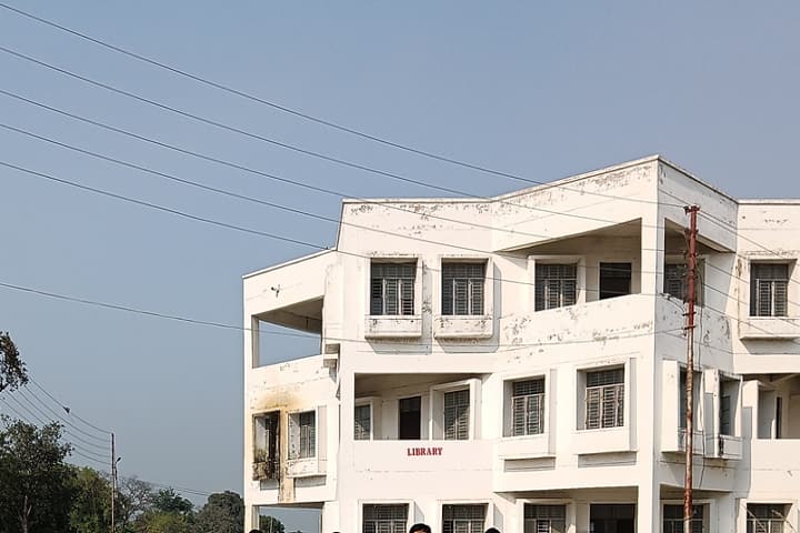 Shaheed Raja Hari Prasad Mal Government Homeopathic Medical College and Hospital, Gorakhpur campus photo 3