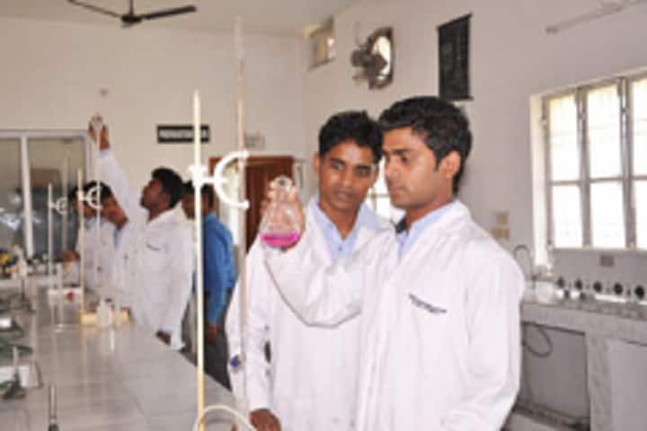 Nandini Nagar Mahavidyalaya College of Pharmacy, Gonda campus photo 3