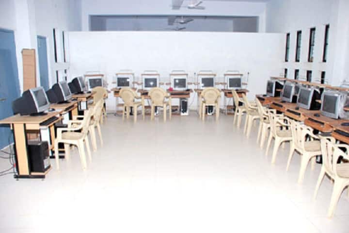 Nashik Gramin Shikshan Prasarak Mandal's College of Pharmacy, Nashik campus photo 3