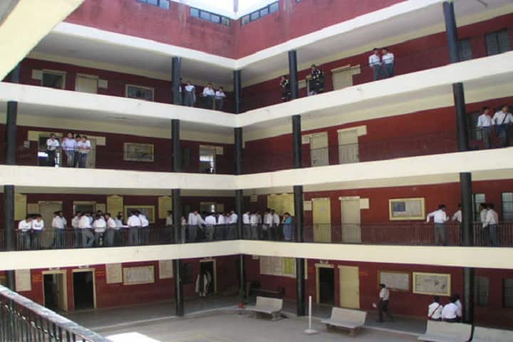 IPS Academy, School of Computers, Indore campus photo 2