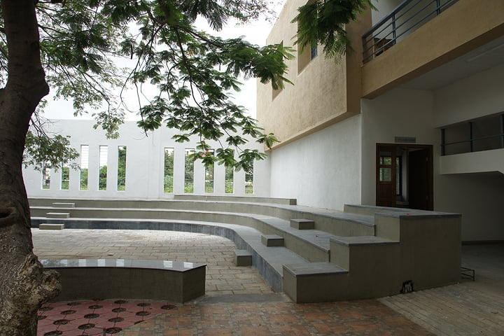 Solapur Education Society's College of Architecture, Solapur campus photo 2