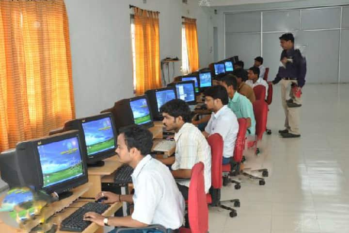 Koringa College of Pharmacy, Korangi campus photo 4