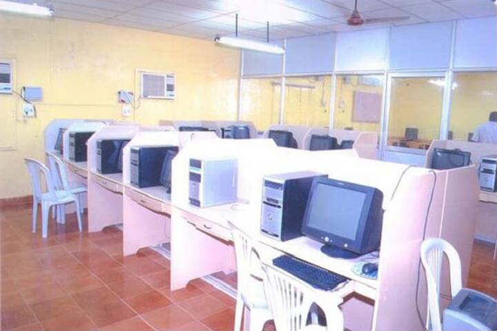 KM College of Pharmacy, Madurai campus photo 6