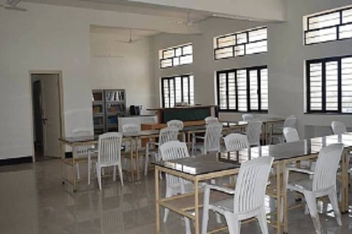 KK Wagh Institute of Pharmacy, Chandori campus photo 3