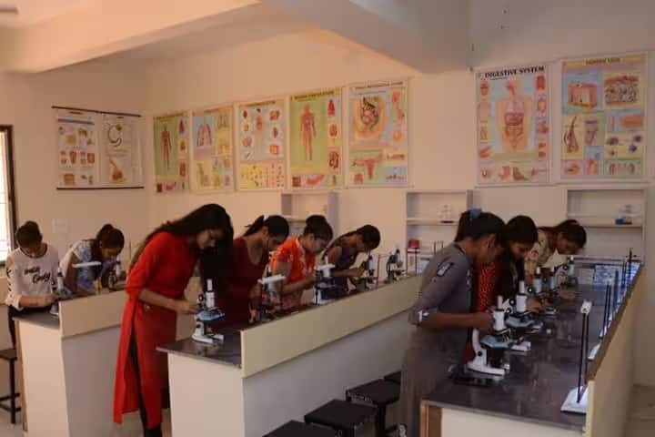 Shri BG Garaiya Ayurveda College, Rajkot campus photo 3